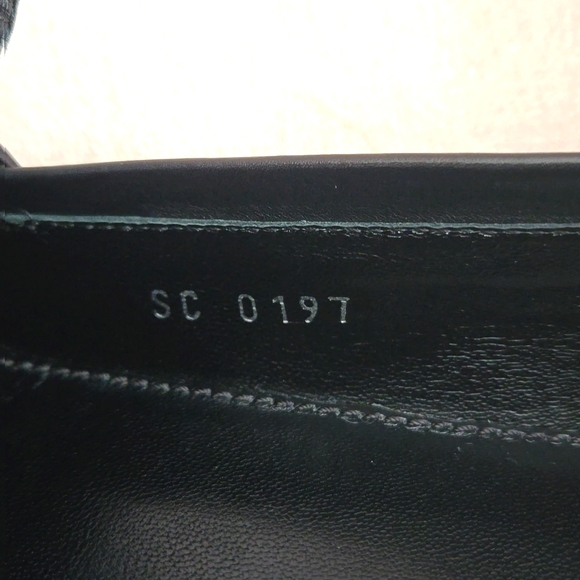 Louis Vuitton upper case flat loafers, black leather, size 39. Made in Italy. - Picture 8 of 10